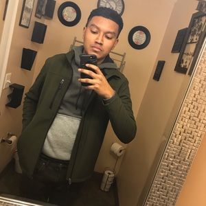 Meet your Posher, Jordan